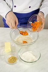 Приготовление блюда по рецепту - Морковные булочки детские . Шаг 2