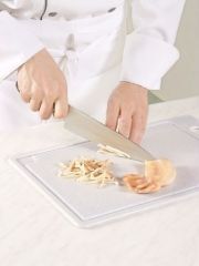 Приготовление блюда по рецепту - Кальмары в соусе. Шаг 3