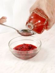 Приготовление блюда по рецепту - Пудинг с йогуртом и малиной. Шаг 1