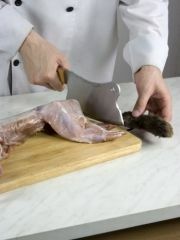 Приготовление блюда по рецепту - Тушеный кролик (2). Шаг 1