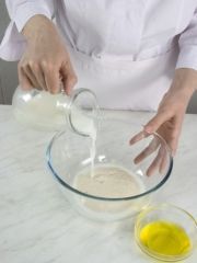 Приготовление блюда по рецепту - Казанная лепешка. Шаг 2