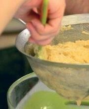 Приготовление блюда по рецепту - Хумус из чечевицы с гренками и мандариновым соусом. Шаг 2