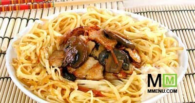 Лапша с жареным мясом Лапша с жареным мясом