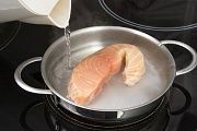 Приготовление блюда по рецепту - Салат «Золотая рыбка». Шаг 1