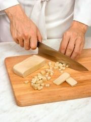 Приготовление блюда по рецепту - Салат с брынзой и кедровыми орешками. Шаг 1