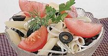 Рецепт - Салат из рожков с маслинами