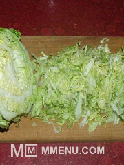 Приготовление блюда по рецепту - Салат из молодой капусты со шпинатом. Шаг 1