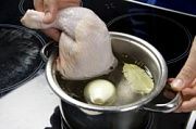 Приготовление блюда по рецепту - Тосты с курицей и грибами. Шаг 1