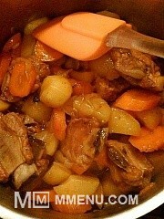 Приготовление блюда по рецепту - Жаркое со свиными рёбрышками. Шаг 12