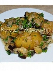 Приготовление блюда по рецепту - Картофель с баклажановой подливкой. Шаг 2