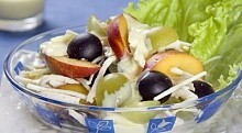 Рецепт - Фруктовый салат с куриным филе