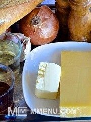 Приготовление блюда по рецепту - Французский луковый суп - рецепт от FoodStation1.com. Шаг 1