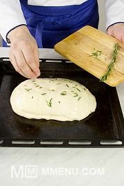 Приготовление блюда по рецепту - Стромболи (хлеб с сырной начинкой). Шаг 5