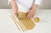 Приготовление блюда по рецепту - Грибная лапша с маслинами. Шаг 3