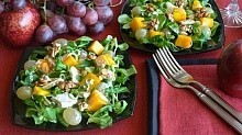Рецепт - Салат из индейки, манго и винограда