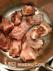 Приготовление блюда по рецепту - Жаркое со свиными рёбрышками. Шаг 3