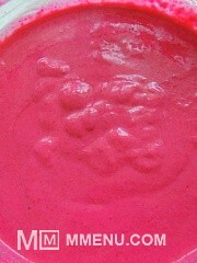 Приготовление блюда по рецепту - Розовые блинчики с брынзой.. Шаг 3