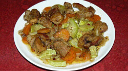 Рецепт: Мясо с кабачками и овощами Рецепт: Мясо с кабачками и овощами