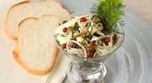 Рецепт - Салат из морской капусты с кальмарами