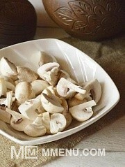 Приготовление блюда по рецепту - Жаркое с грибами в горшочках. Шаг 4