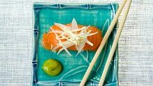 Рецепт - Онион саамон (суши с семгой и репчатым луком)