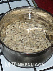 Приготовление блюда по рецепту - Фасоль с грибами. Шаг 1