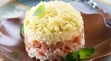 Рецепт - Фирменный салат с чипсами