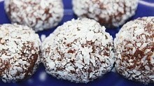Рецепт - Домашние Конфеты Бригадейро - Как приготовить шоколадные конфеты в домашних условиях
