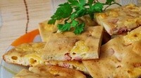 Закуска с колбасой и сыром