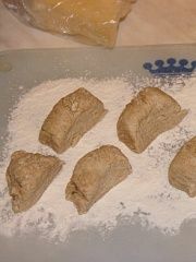 Приготовление блюда по рецепту - Колядки с картошкой и беконом. Шаг 3