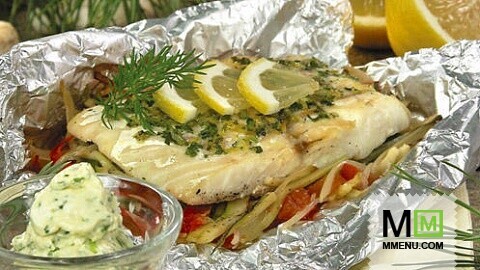 Белая рыба, запеченная с овощами Белая рыба, запеченная с овощами