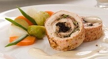 Рецепт - Мясной рулет с овощной начинкой