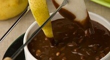 Рецепт - Фондю шоколадное с кедровыми орехами
