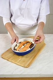 Приготовление блюда по рецепту - Запеканка рыбная с кашей. Шаг 4