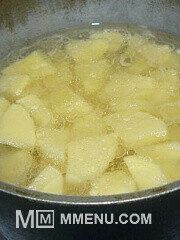 Приготовление блюда по рецепту - Тушеная картошка с капустой. Шаг 1