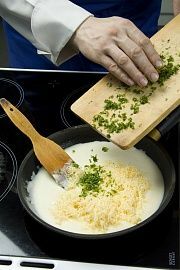 Приготовление блюда по рецепту - Пасхальный рыбный пирог. Шаг 5