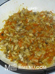 Приготовление блюда по рецепту - Гречка с грибами и овощами. Шаг 6