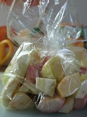 Приготовление блюда по рецепту - Оладьи из тыквы со сметаной и яблочным пюре. Шаг 3