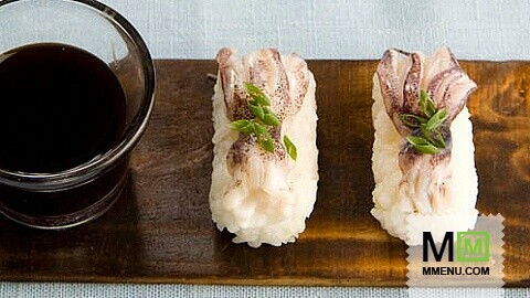 Ика гесо (суши с щупальцами кальмара)
