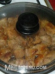 Приготовление блюда по рецепту - Мясо с кабачками и овощами. Шаг 2
