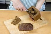 Приготовление блюда по рецепту - Ржаной фаршированный хлеб. Шаг 1