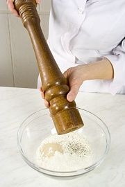 Приготовление блюда по рецепту - Батон с маслинами и грецкими орехами. Шаг 2