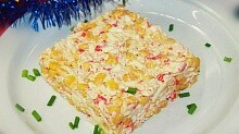 Рецепт - Салат с крабовыми палочками и кукурузой - Новогодний салат