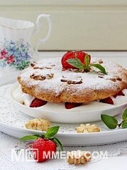 Приготовление блюда по рецепту - Песочный коржик с маскарпоне и клубникой. Шаг 13