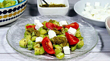 Рецепт - Салат из кабачков с сыром фета и помидорами