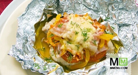 Филе куриное, запеченное с беконом Филе куриное, запеченное с беконом