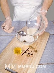 Приготовление блюда по рецепту - Чернослив в сметане. Шаг 2