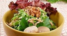 Рецепт - Салат грибной с орехами