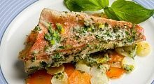 Рецепт - Тушеная рыба с морковью