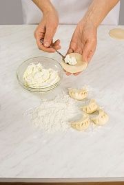 Приготовление блюда по рецепту - Вареники с творогом (2). Шаг 3